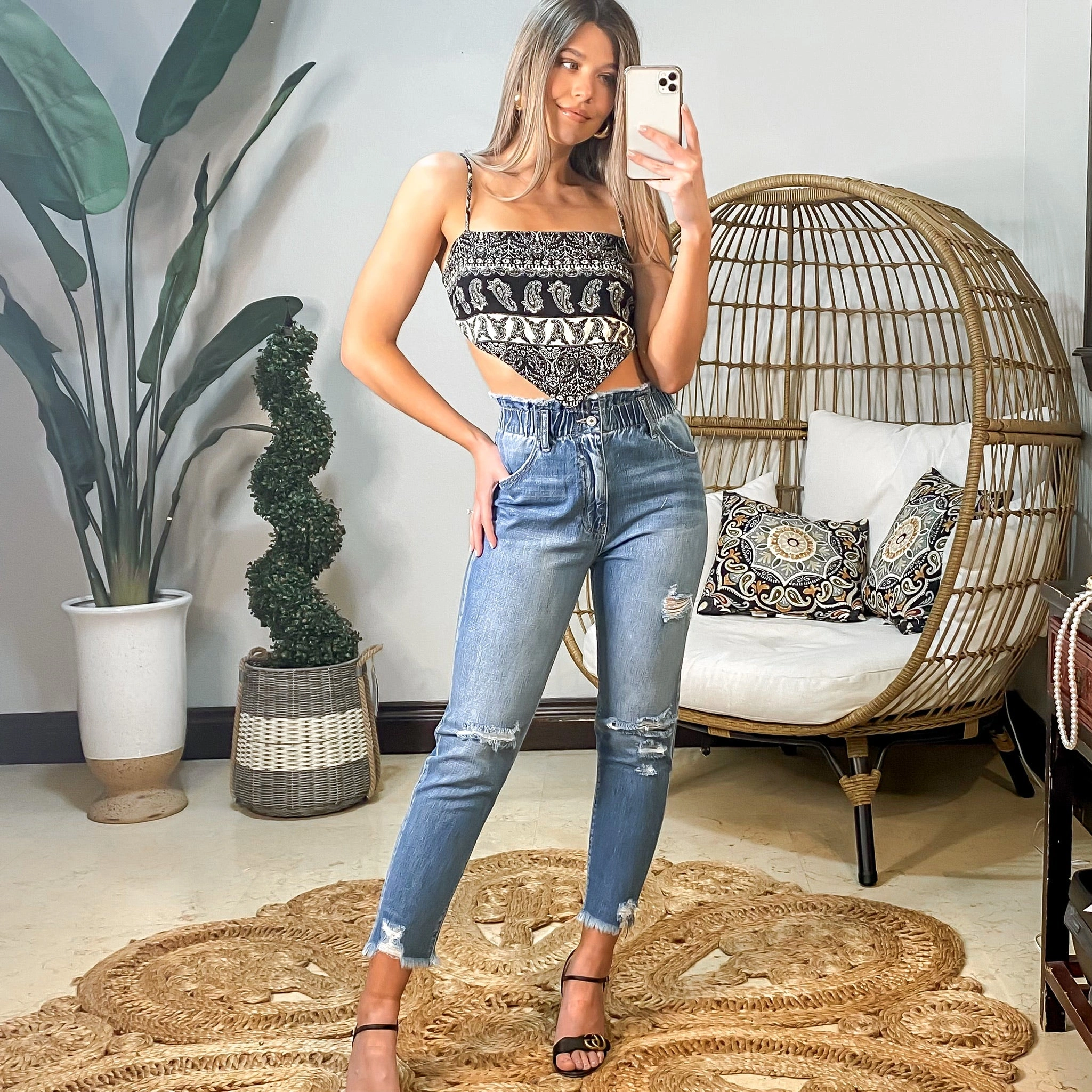 Zoe Jeans: Odważ się! Twoje nowe dżinsy czekają na ciebie, poczuj swobodę i styl, zamów teraz!